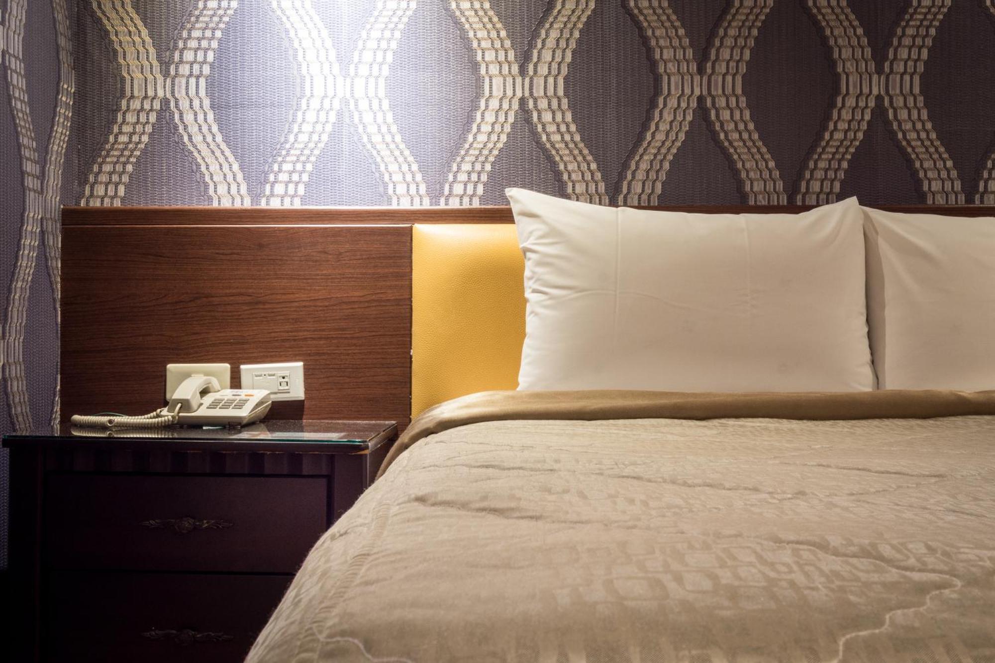 Golden Home Hotel Taipei Bagian luar foto