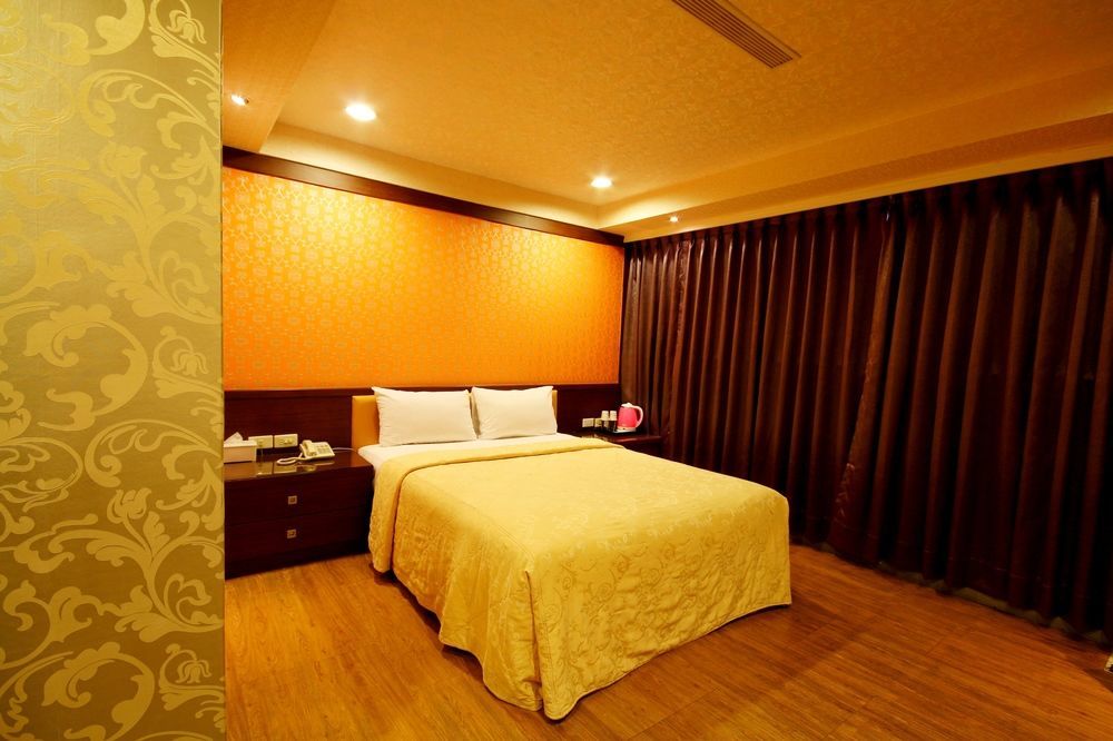 Golden Home Hotel Taipei Bagian luar foto