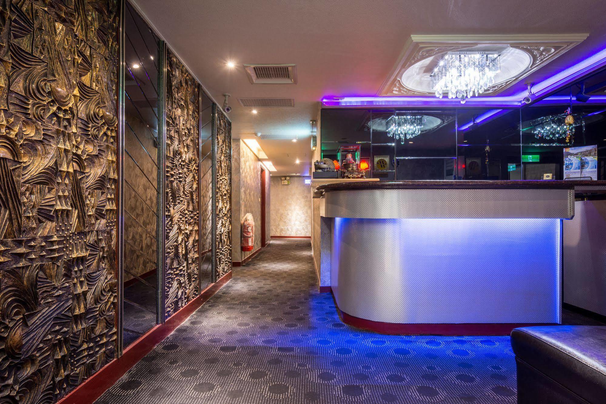 Golden Home Hotel Taipei Bagian luar foto