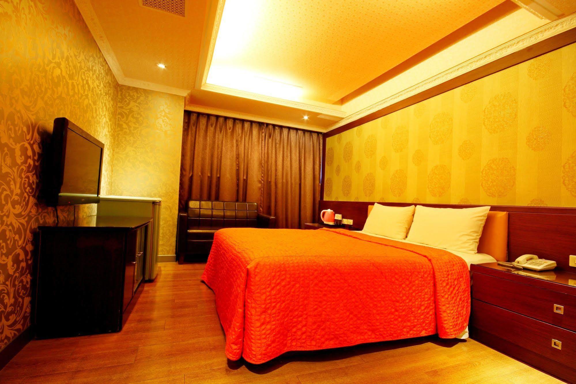 Golden Home Hotel Taipei Bagian luar foto